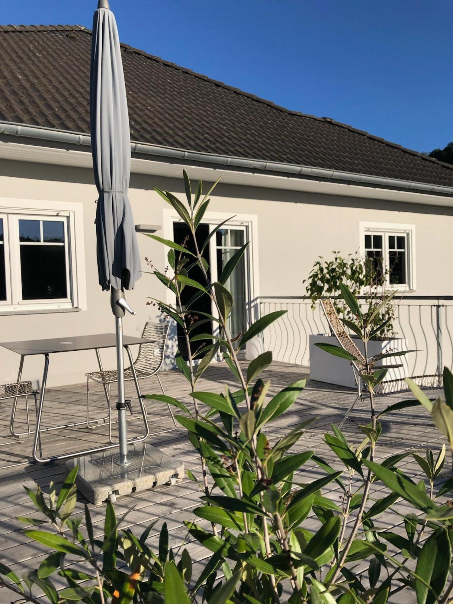 Stilvolle Wohnung Fuer 2-3 Personen - Mit Riesiger Dachterrasse Haigerloch Buitenkant foto