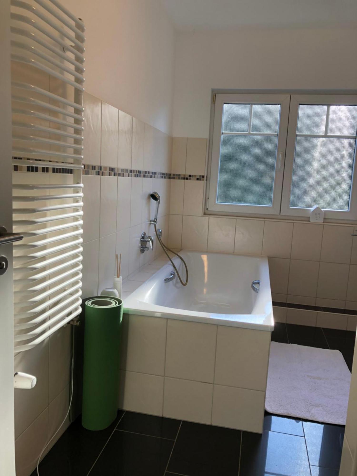 Stilvolle Wohnung Fuer 2-3 Personen - Mit Riesiger Dachterrasse Haigerloch Buitenkant foto